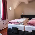 Baumwipfel Πανσιόν 3*