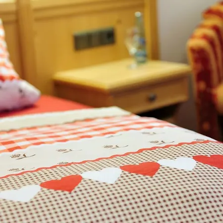 Baumwipfel בית הארחה 3*