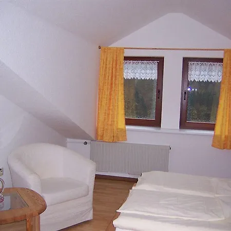 Baumwipfel בית הארחה